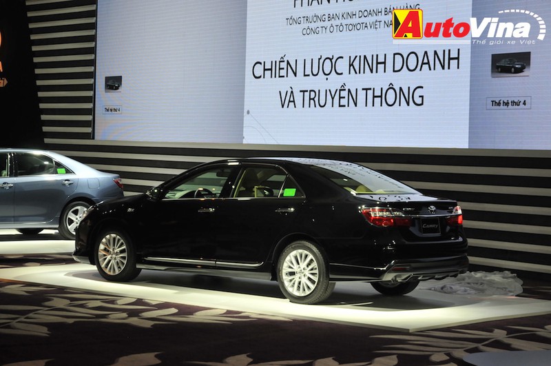 Ngắm chi tiết Toyota Camry 2015 vừa ra mắt - ảnh 24