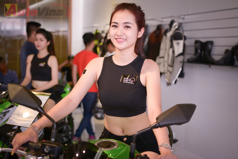 Đẹp như các PG ngày Kawasaki trình làng Việt Nam - ảnh 1