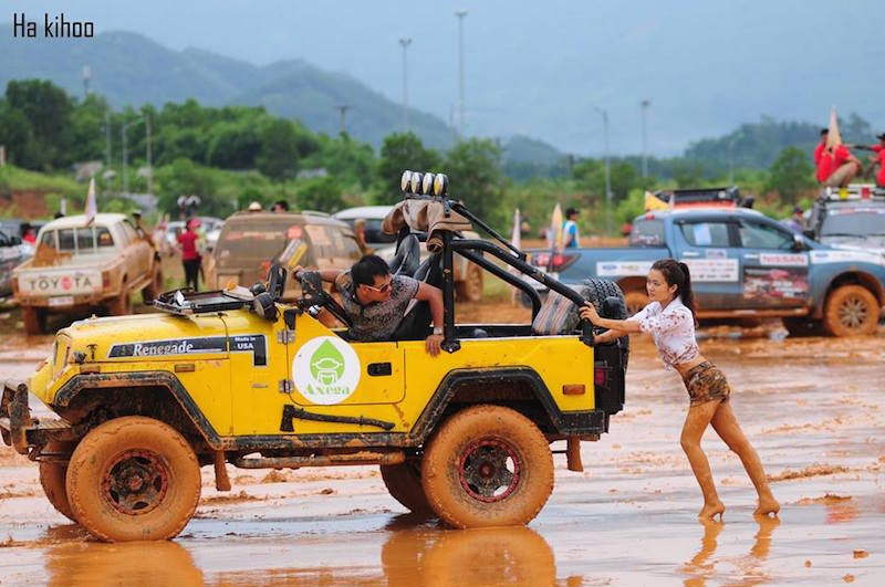 Hình ảnh hiếm có trong ngày thi đấu lầy lội của xe địa hình tại VOC 2015 - ảnh 3