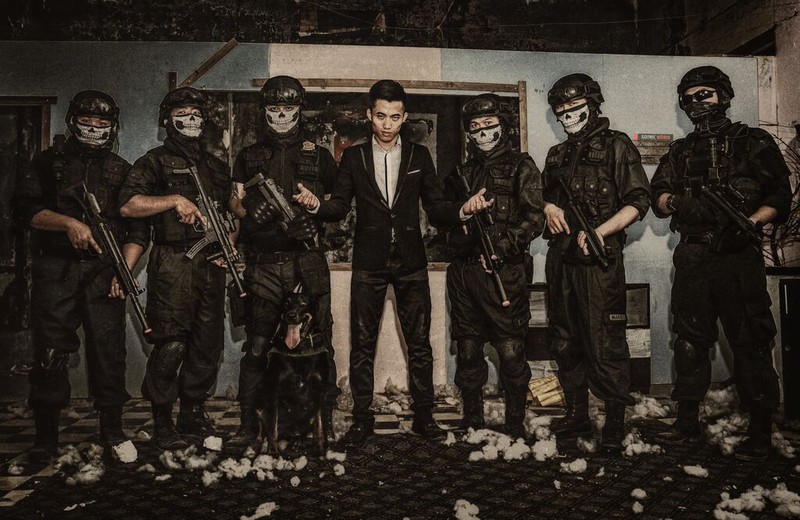 Cận cảnh trang phục, vũ khí trong phim hành động VN theo phong cách Holywood - ảnh 17