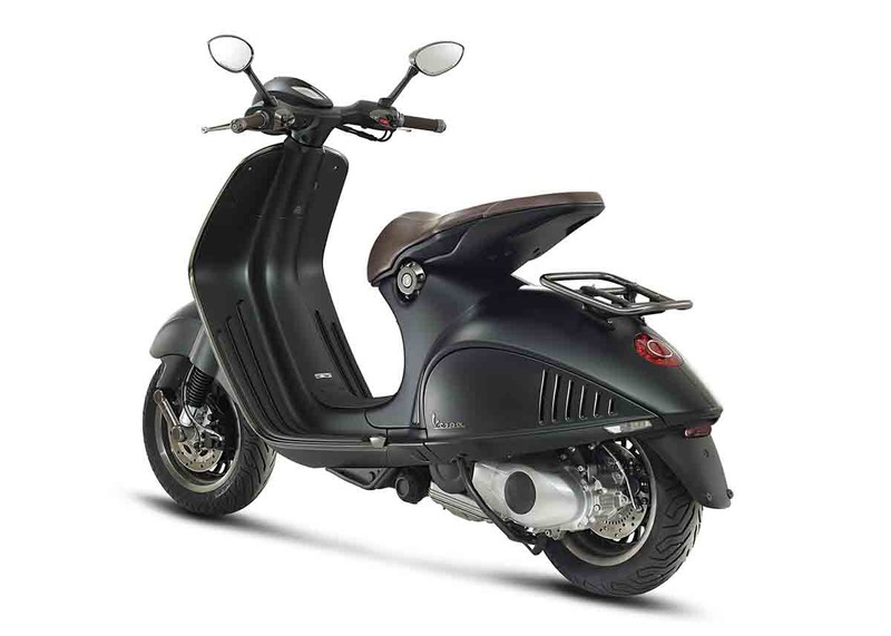 Phiên bản đặc biệt Vespa 946 Emporio Armani sắp về Việt Nam - ảnh 3