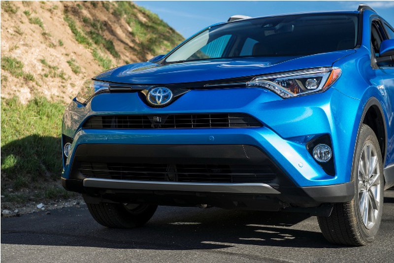 Toyota RAV4 2016, chiếc xe 'hứa hẹn' qua mặt Honda CR-V - ảnh 1