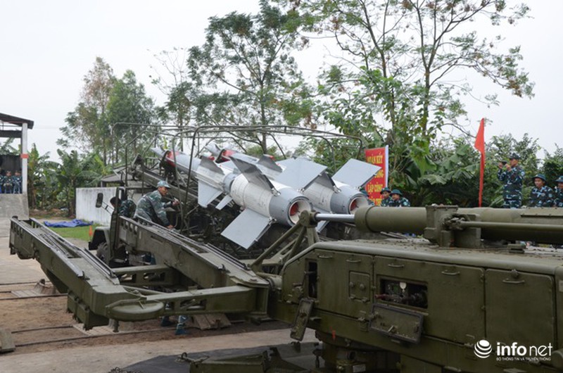 Bộ đội tên lửa Trung đoàn 284 đua tài trên miền quan họ - ảnh 3
