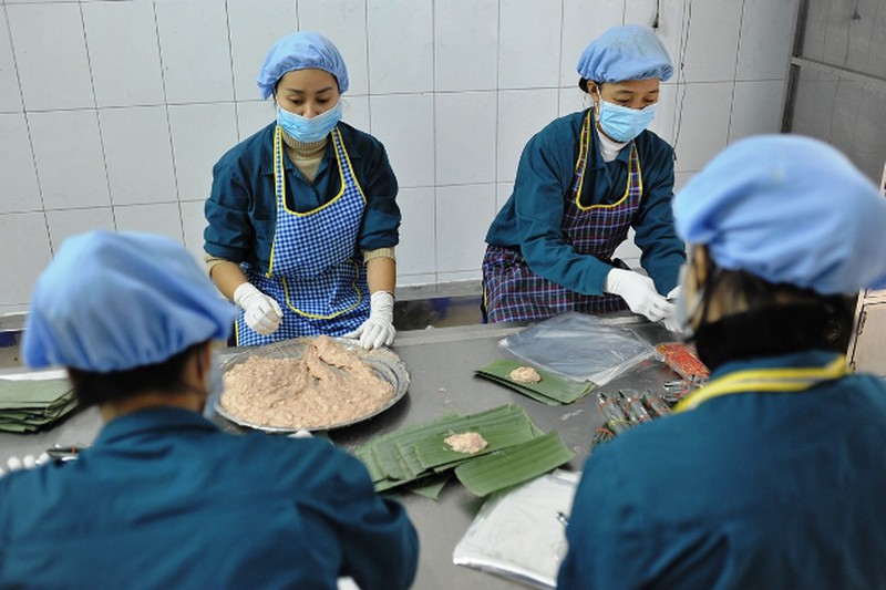 Nghệ nhân Ước Lễ làm nem chua, giò chả như thế nào? - ảnh 1