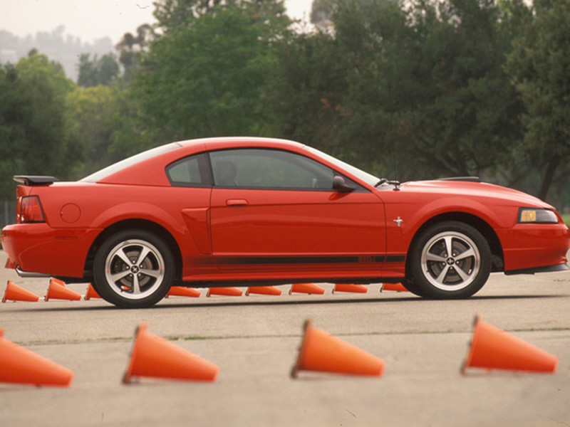 Top 10 chiếc xe thể thao đáng mua có giá dưới 10 nghìn USD tại Mỹ - ảnh 1