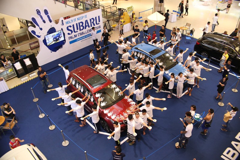 Hình ảnh hài hước tại cuộc thi 'sờ' xe Subaru Palm Challenge Việt Nam 2016 - ảnh 2
