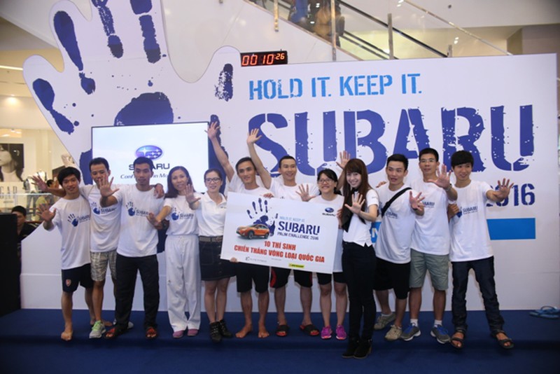 Hình ảnh hài hước tại cuộc thi 'sờ' xe Subaru Palm Challenge Việt Nam 2016 - ảnh 7