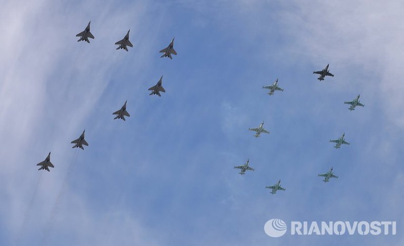 Xem Nga khoe dàn vũ khí khủng trong lễ kỷ niệm Ngày Chiến thắng 9/5 - ảnh 23