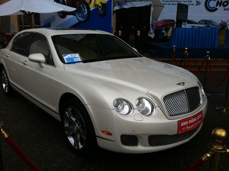 Đìu hiu như chợ xe ô tô cũ Việt Nam - ảnh 6