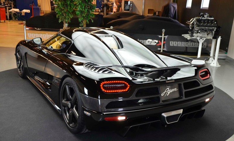Vẻ đẹp kỳ ảo của chiếc siêu xe Thụy Điển Agera R cuối cùng - ảnh 9