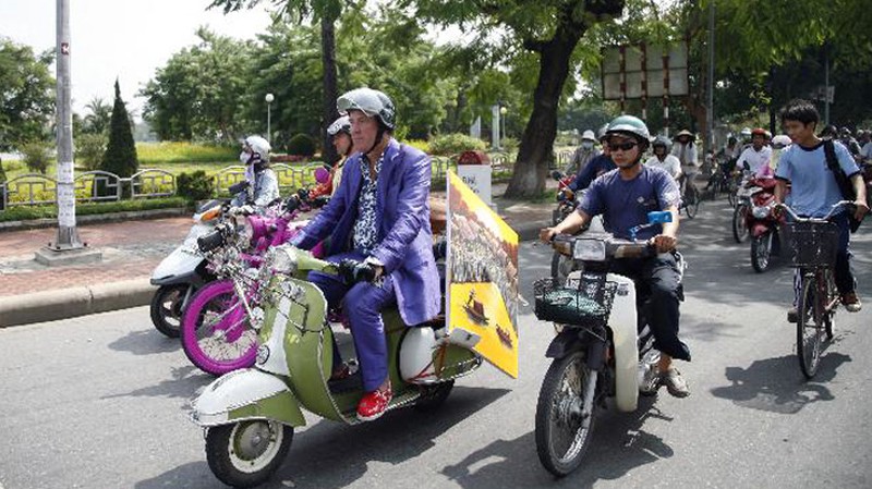 Bộ 3 dẫn chương trình BBC Top Gear sẽ hội ngộ ở Amazon Video - ảnh 4