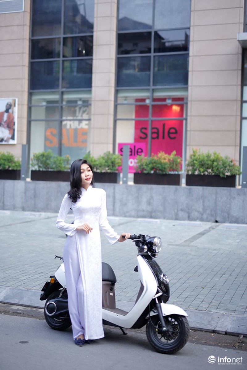 Xe điện Honda V-Sun V3 tôn dáng người đẹp áo dài - ảnh 7