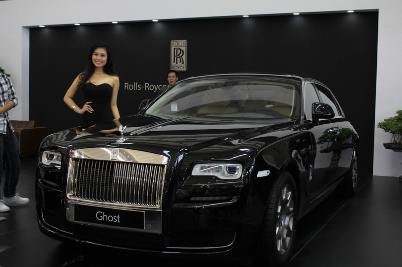 Ngày cuối xem gì tại triển lãm BMW World Vietnam 2016 ở Hà Nội - ảnh 1