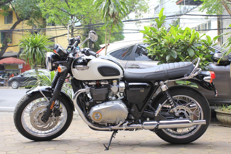 [Video] cận cảnh Kawasaki W800 2016 sơn màu hiếm tại VN - ảnh 1