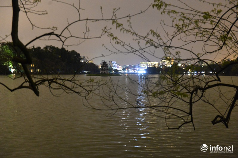Hà Nội đẹp lung linh trong giờ trái đất - ảnh 7