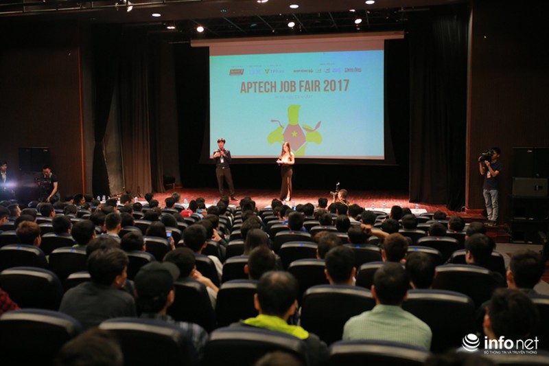 Cách chinh phục mức lương 2.000 USD khi ra trường - ảnh 1