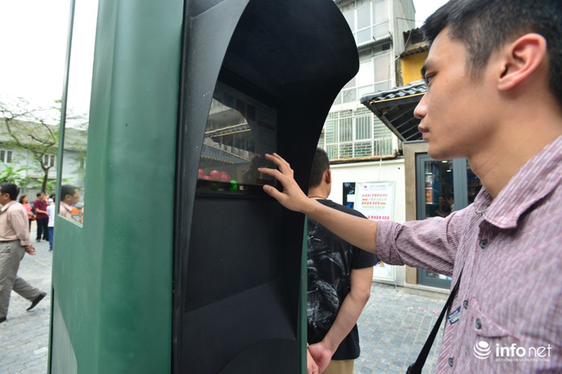 Ngắm tuyến phố Sách đầu tiên của Hà Nội trong ngày khai trương - ảnh 9