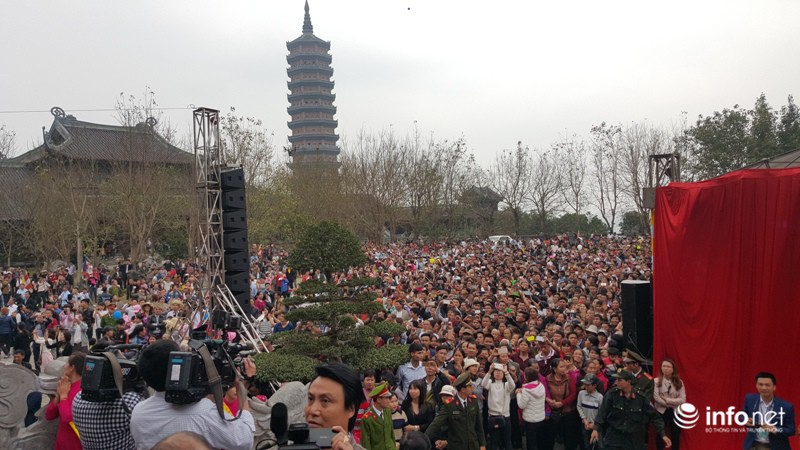 Chùa Bái Đính chính thức khai hội Xuân 2017 - ảnh 5