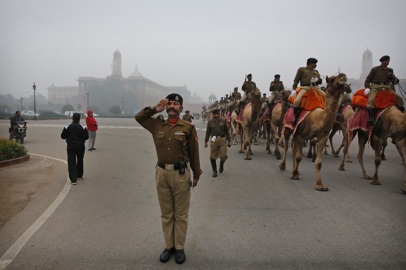 Cận cảnh đội xe môtô biểu diễn của Ấn Độ - ảnh 5