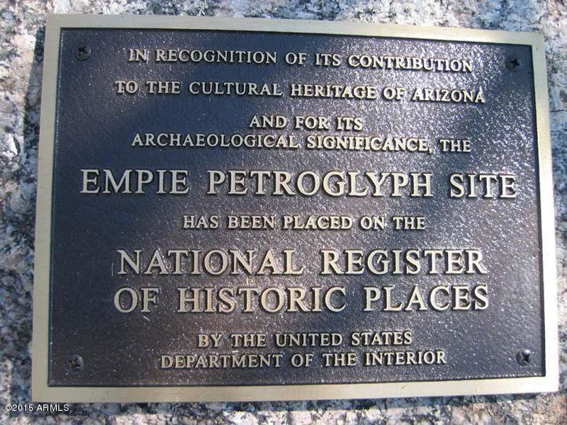 Độc đáo ngôi nhà đá tảng trên sa mạc Arizona - ảnh 5