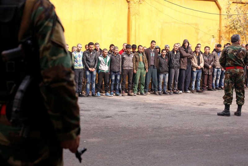 Người dân Syria vỡ òa niềm vui sau khi Aleppo được giải phóng - ảnh 14