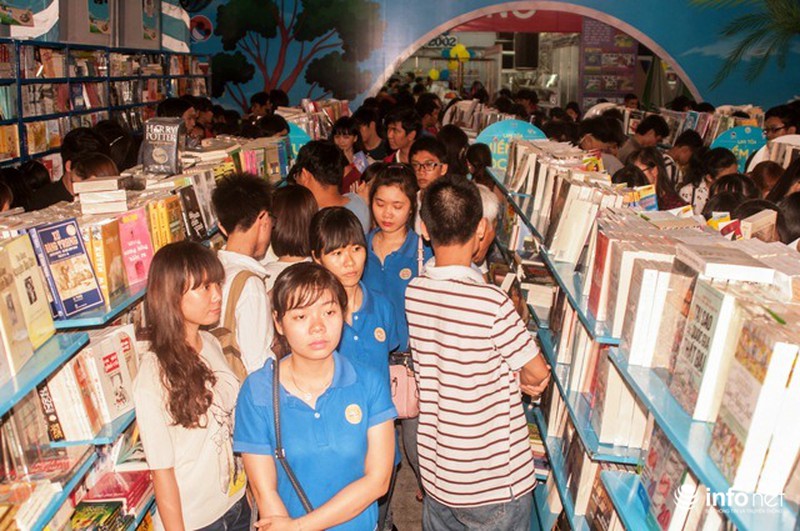 Hàng ngàn độc giả “đã mắt” với Hội sách lớn nhất đồng bằng Sông Cửu Long - ảnh 5