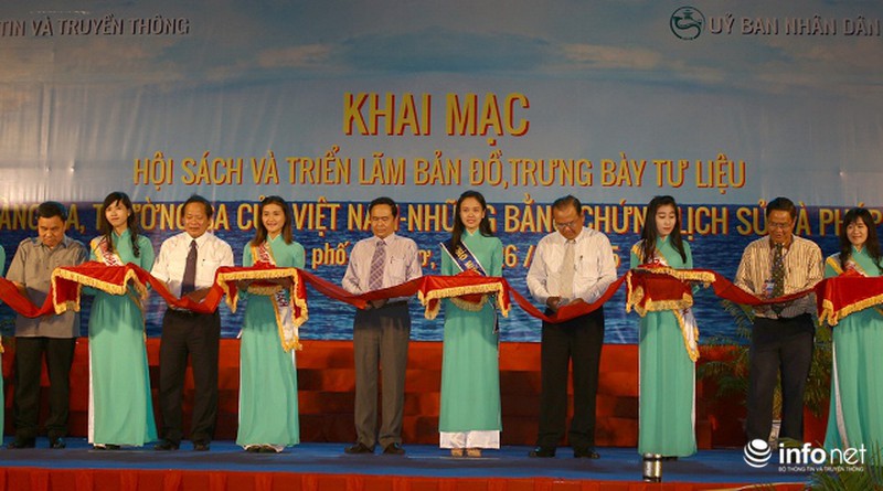 Hàng ngàn độc giả “đã mắt” với Hội sách lớn nhất đồng bằng Sông Cửu Long - ảnh 2