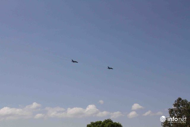 Su-30 MK2, Su-22M4 Việt Nam lần đầu tập ném bom ban đêm - ảnh 3