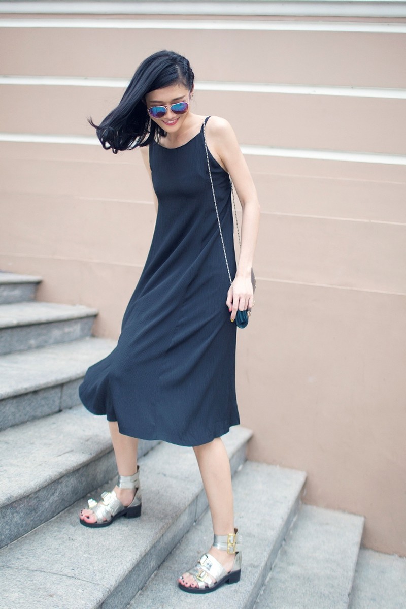 Kha Mỹ Vân rạng rỡ trong nắng hè - ảnh 7