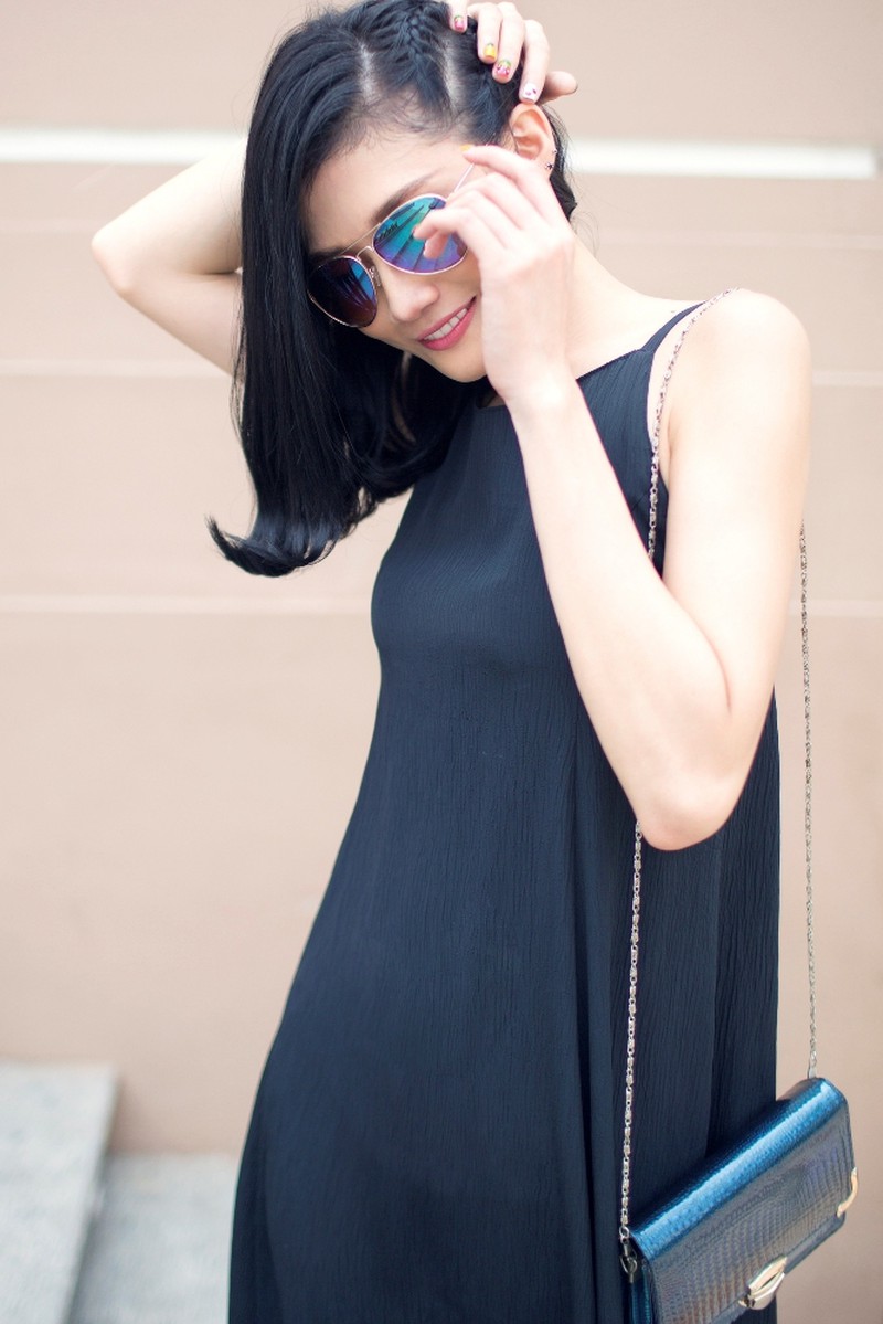 Kha Mỹ Vân rạng rỡ trong nắng hè - ảnh 10