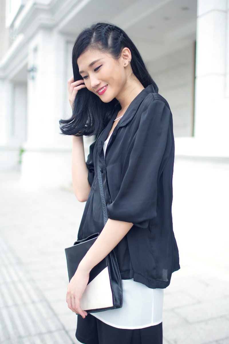 Kha Mỹ Vân rạng rỡ trong nắng hè - ảnh 1