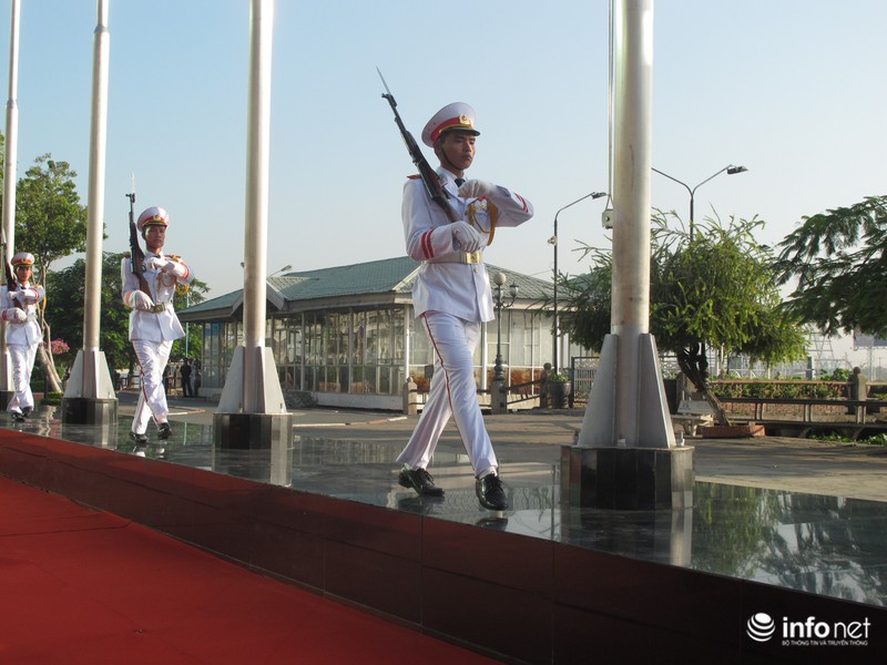 Lễ thượng cờ ASEAN tại TP.Hồ Chí Minh - ảnh 2