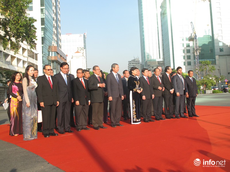 Lễ thượng cờ ASEAN tại TP.Hồ Chí Minh - ảnh 7