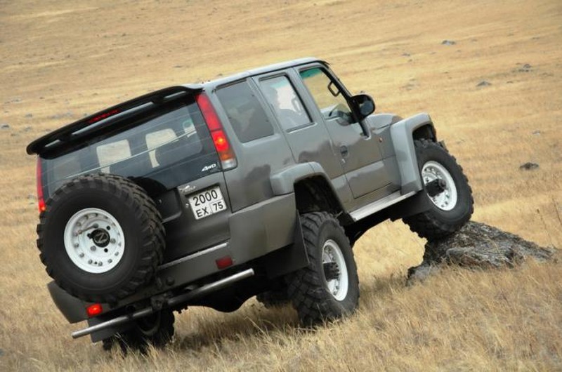 Mega Cruiser Russia – bản độ đầy cảm hứng từ xe quân sự GAZ-66 - ảnh 2