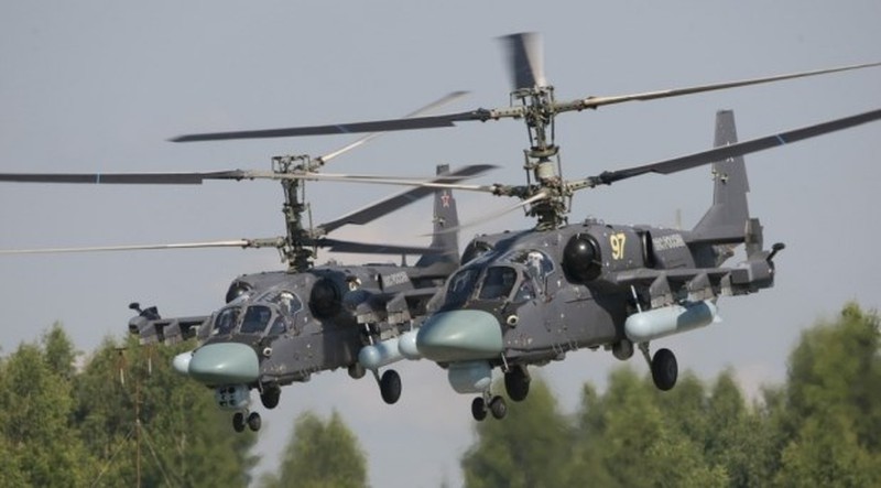 [Infographics] Tìm hiểu trực thăng tấn công mọi thời tiết Ka-52 - ảnh 1