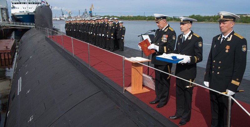 So sánh tàu ngầm hạt nhân