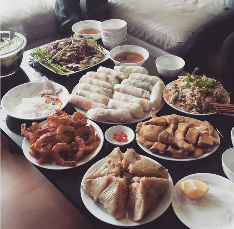 Các nước trên thế giới chuẩn bị bàn tiệc mừng Năm mới như thế nào? - ảnh 6