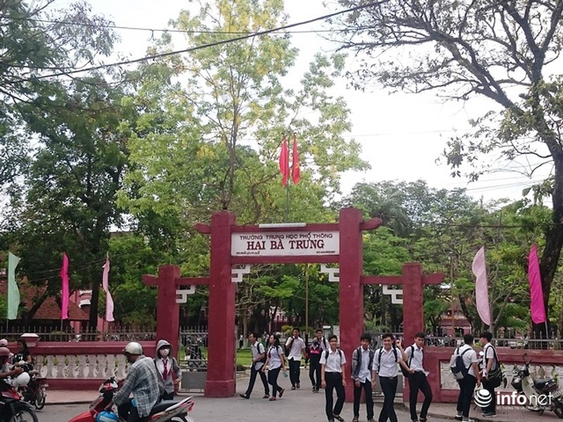 Chùm ảnh: Hoa muồng hoàng yến vàng rực giữa trời hè Cố đô Huế - ảnh 3