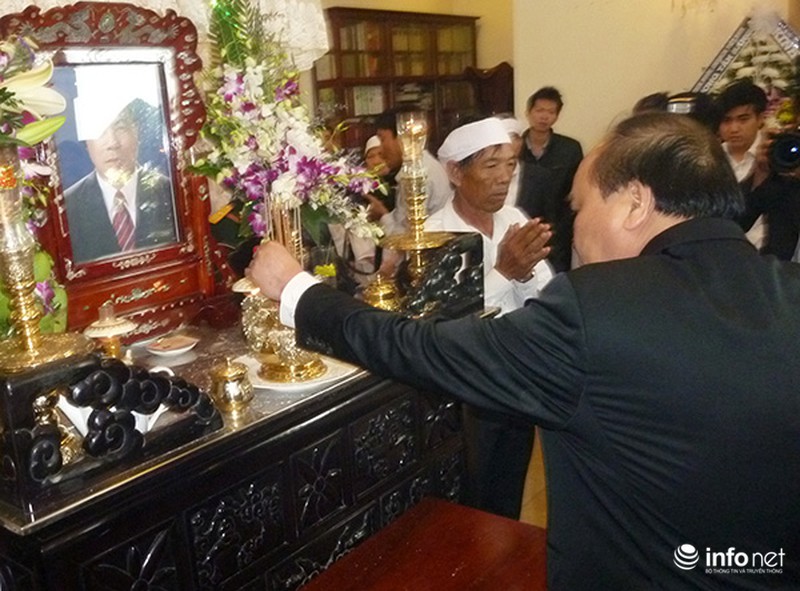 Tổng Bí thư: Đồng chí Nguyễn Bá Thanh đã “cống hiến đến hơi thở cuối cùng” - ảnh 7