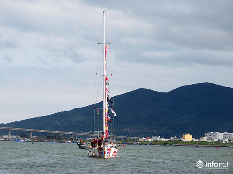 Đà Nẵng tưng bừng đón cuộc đua thuyền buồm Clipper Round The World - ảnh 2