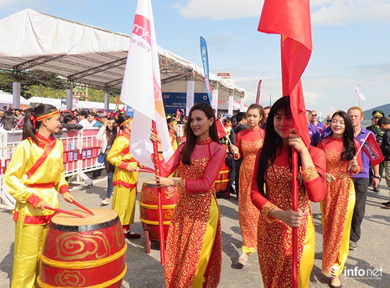 Đà Nẵng tưng bừng đón cuộc đua thuyền buồm Clipper Round The World - ảnh 16