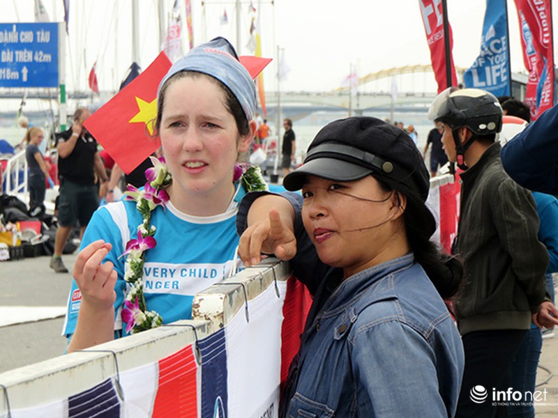 Các nữ thủy thủ thuyền buồm Clipper làm gì trên bến cảng Sông Hàn? - ảnh 2