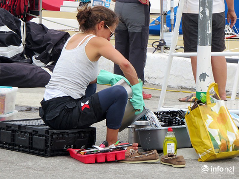 Các nữ thủy thủ thuyền buồm Clipper làm gì trên bến cảng Sông Hàn? - ảnh 14