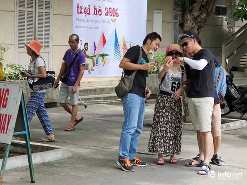 Trong lúc Đà Nẵng họp liên miên, HDV du lịch Trung, Hàn vẫn tiếp tục lộng hành! - ảnh 6