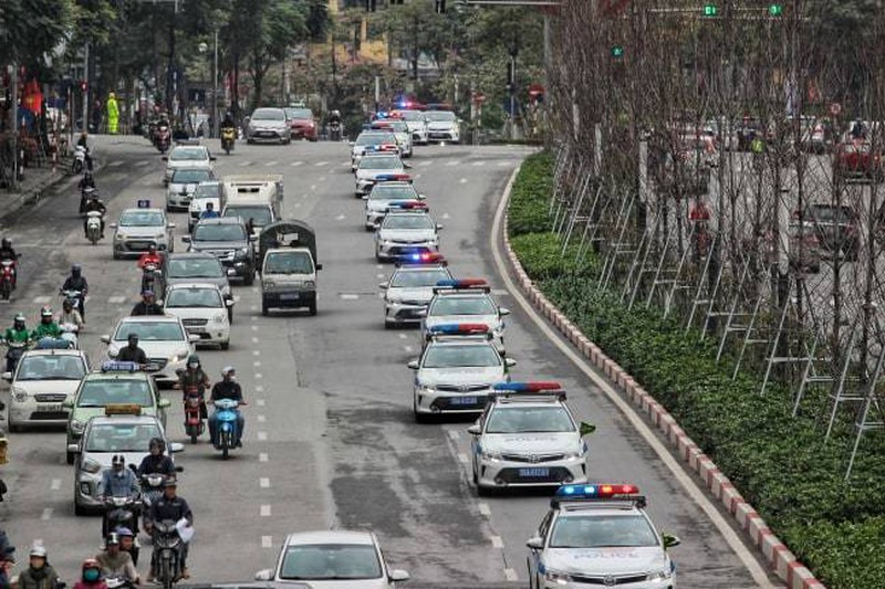 Xe bọc thép xuất quân bảo vệ Thượng đỉnh Mỹ - Triều