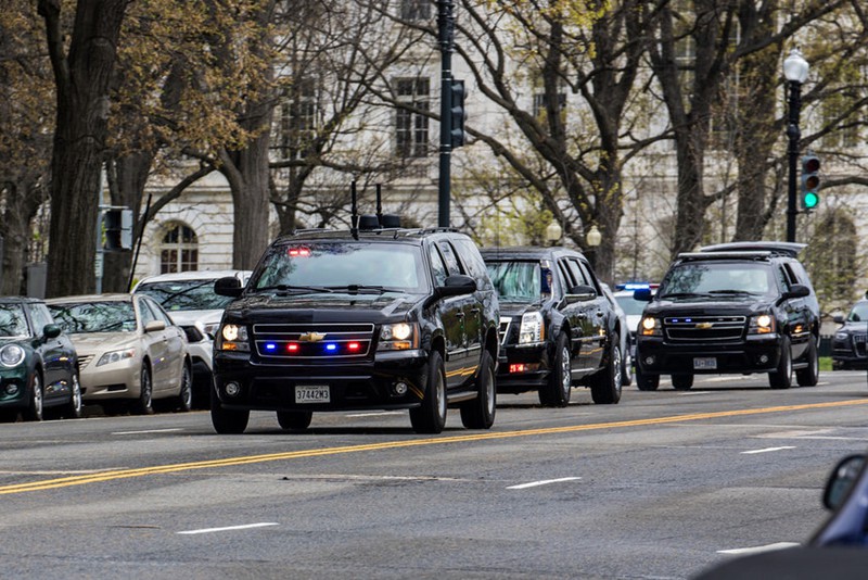 Chevrolet Suburban: 'Manh tuong' trong doan xe bao ve Donald Trump hinh anh 13