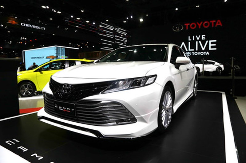 Chi tiet Toyota Camry 2019 sap ra mat tai VN hinh anh 2