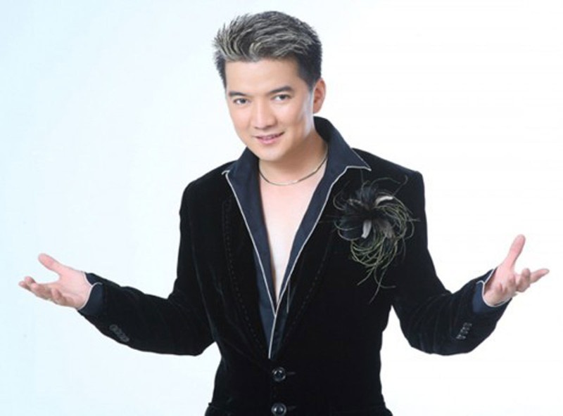 Dàn siêu xe 'khủng' của ca sĩ Đàm Vĩnh Hưng