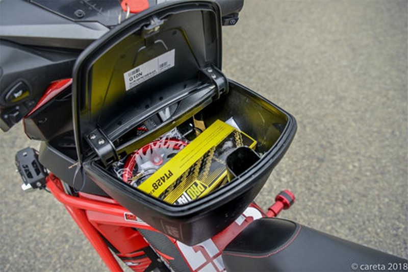 Honda Winner do phong cach 'di phuot' cua thay giao cuc chat hinh anh 4