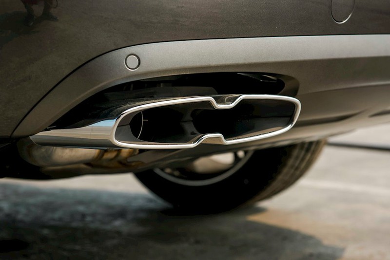 Cận cảnh Bentley Bentayga V8 màu hiếm Century Gold xuất hiện ở Việt Nam - ảnh 7